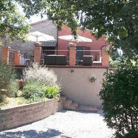 Gasthaus Il Casale Del Ra Tuoro sul Trasimeno Exterior foto