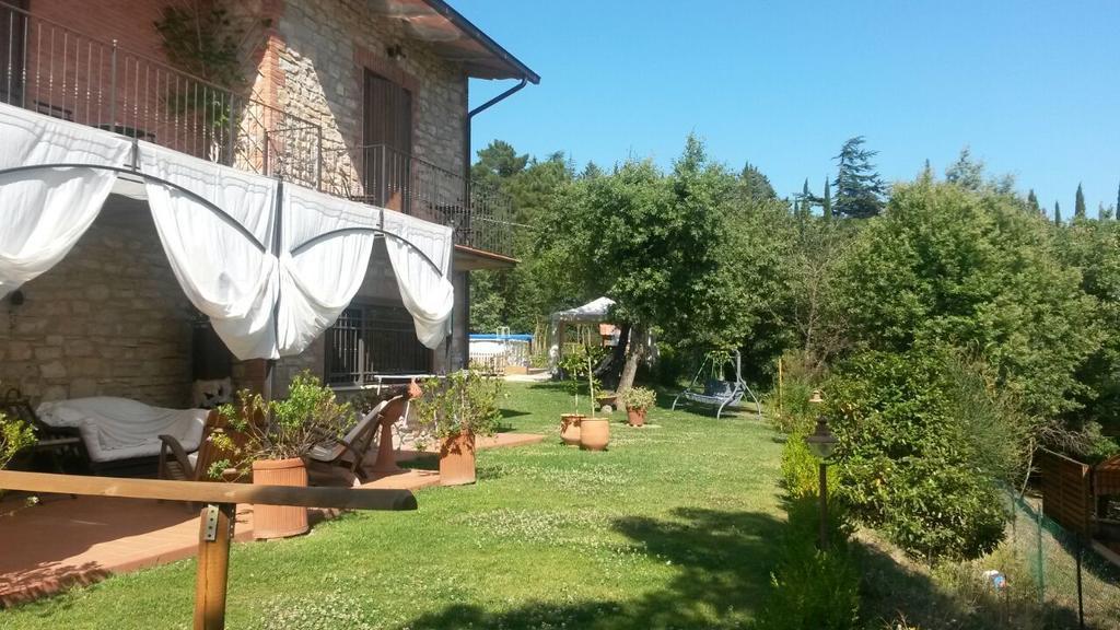 Gasthaus Il Casale Del Ra Tuoro sul Trasimeno Exterior foto