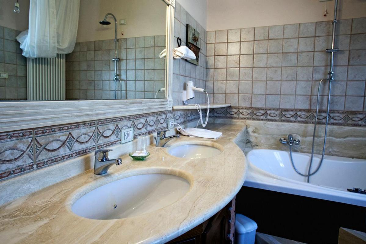 Gasthaus Il Casale Del Ra Tuoro sul Trasimeno Zimmer foto